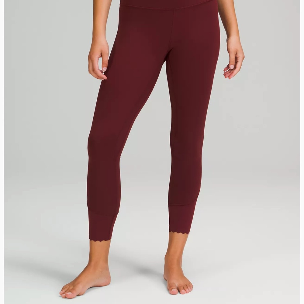Lululemon Align 25” Scallop Legging - New